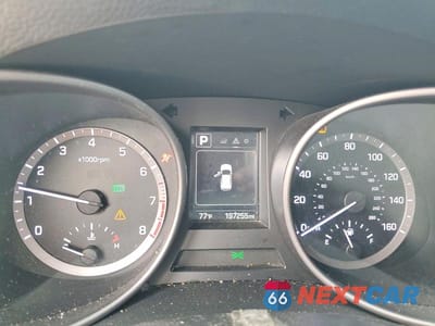 Zdjęcie 9 z 12 samochodu: 2018 HYUNDAI SANTA FE SPORT 2.4L VIN:5NMZT3LB4JH080613 - miniatura