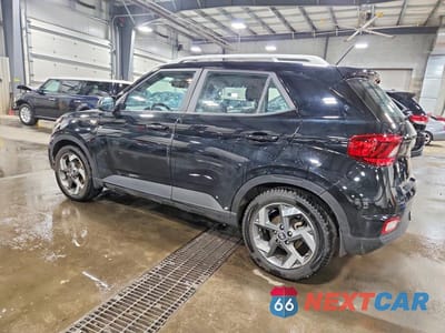 Drugie zdjęcie samochodu z przodu: 2023 HYUNDAI VENUE SEL VIN:KMHRC8A30PU231551 - miniatura