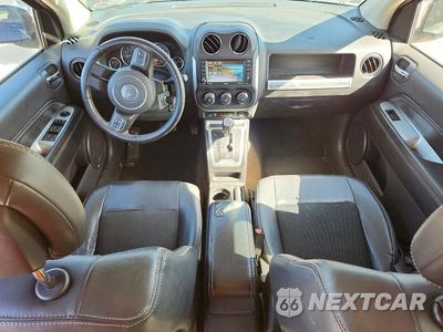 Zdjęcie 8 z 13 samochodu: 2014 JEEP COMPASS LATITUDE VIN:1C4NJDEB3ED809609 - miniatura