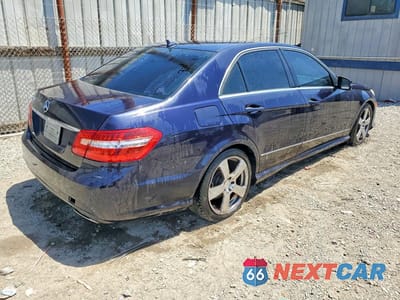 Trzecie zdjęcie samochodu z tyłu: 2010 MERCEDES-BENZ E 350 VIN:WDDHF5GB1AA070873 - miniatura