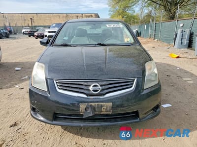 Piąte zdjęcie samochodu w środku: 2011 NISSAN SENTRA 2.0 VIN:3N1AB6AP7BL662101 - miniatura