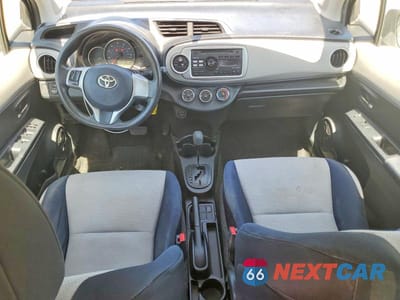 Zdjęcie 8 z 13 samochodu: 2012 TOYOTA YARIS 5-DOOR LE VIN:JTDKTUD3XCD505830 - miniatura
