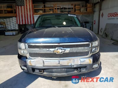 Piąte zdjęcie samochodu w środku: 2008 CHEVROLET SILVERADO K1500 VIN:2GCEK133881171154 - miniatura