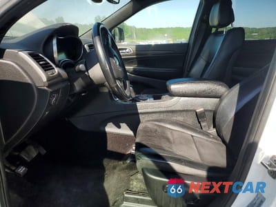 Zdjęcie 7 z 13 samochodu: 2018 JEEP GRAND CHEROKEE LAREDO VIN:1C4RJEAG4JC125290 - miniatura