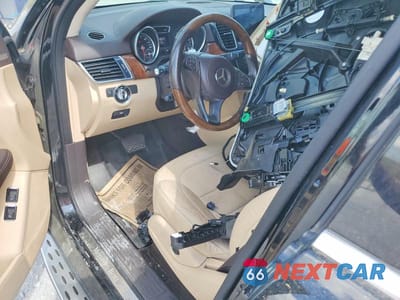 Zdjęcie 8 z 12 samochodu: 2017 MERCEDES-BENZ GLS 450 4MATIC VIN:4JGDF6EE0HA889004 - miniatura