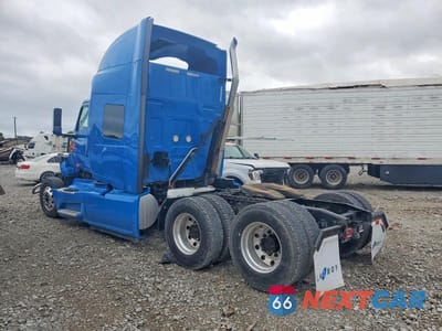 Trzecie zdjęcie samochodu z tyłu: 2024 INTERNATIONAL LT625 SEMI TRUCK VIN:3HSDZAPR7RN860572 - miniatura