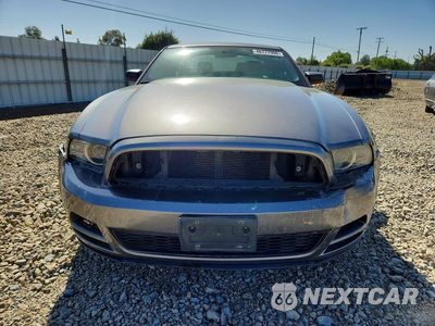 Piąte zdjęcie samochodu w środku: 2014 FORD MUSTANG VIN:1ZVBP8AM4E5328145 - miniatura