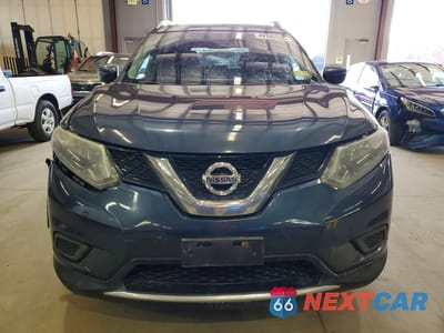 Piąte zdjęcie samochodu w środku: 2016 NISSAN ROGUE SV VIN:5N1AT2MV8GC920170 - miniatura