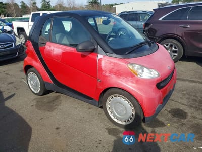 Czwarte zdjęcie samochodu z boku: 2012 SMART FORTWO PURE VIN:WMEEJ3BA7CK567908 - miniatura