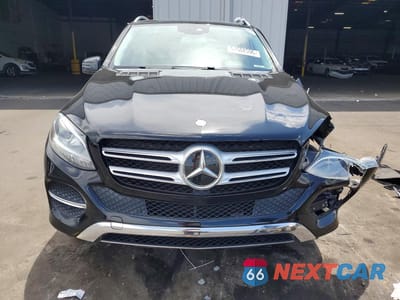 Piąte zdjęcie samochodu w środku: 2016 MERCEDES-BENZ GLE 350 VIN:4JGDA5JBXGA687760 - miniatura