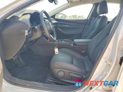 Zdjęcie 7 z 12 samochodu: 2024 MAZDA 3 SELECT SPORT VIN:3MZBPABM8RM423510 - miniatura