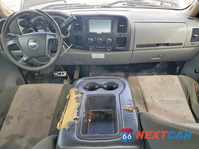 Zdjęcie 8 z 12 samochodu: 2008 CHEVROLET SILVERADO C2500 HEAVY DUTY VIN:1GCHC29KX8E175364 - miniatura