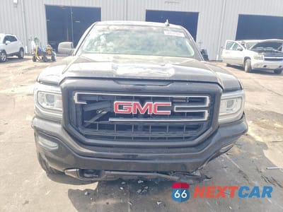 Piąte zdjęcie samochodu w środku: 2018 GMC SIERRA K1500 VIN:1GTV2LEC4JZ231260 - miniatura