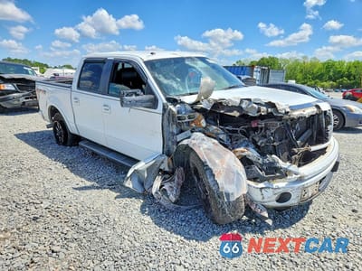 Czwarte zdjęcie samochodu z boku: 2011 FORD F150 SUPERCREW VIN:1FTFW1CF1BKE21439 - miniatura