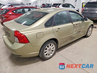 Trzecie zdjęcie samochodu z tyłu: 2008 VOLVO S40 2.4I VIN:YV1MS382782396201 - miniatura