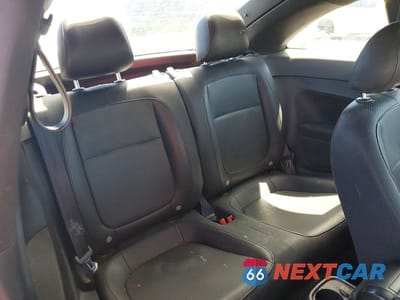 Zdjęcie 10 z 13 samochodu: 2017 VOLKSWAGEN BEETLE 1.8T VIN:3VWF17AT7HM618625 - miniatura