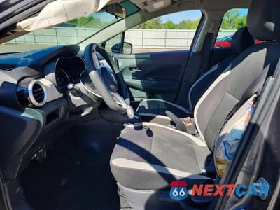 Zdjęcie 7 z 13 samochodu: 2021 NISSAN VERSA SV VIN:3N1CN8EV2ML856462 - miniatura