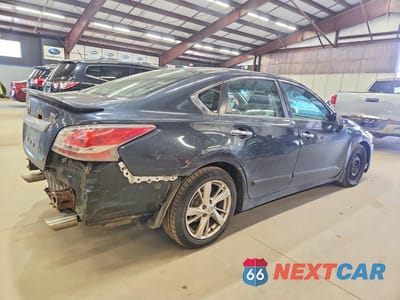 Trzecie zdjęcie samochodu z tyłu: 2014 NISS ALTIMA 2.5 SV VIN:1N4AL3AP4EC106455 - miniatura