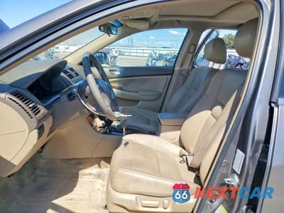 Zdjęcie 7 z 12 samochodu: 2007 HONDA ACCORD EX VIN:1HGCM665X7A069078 - miniatura