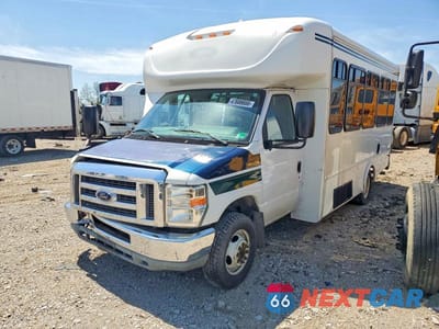Drugie zdjęcie samochodu z przodu: 2017 FORD ECONOLINE E450 SUPER DUTY CUTAWAY VAN VIN:1FDFE4FS1HDC06746 - miniatura