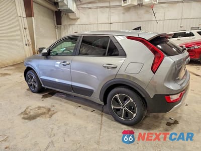 Drugie zdjęcie samochodu z przodu: 2026 KIA NIRO LX VIN:KNDCP3LE7T5339458 - miniatura