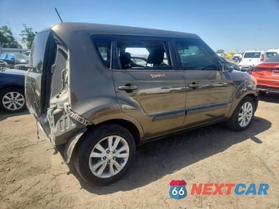 Trzecie zdjęcie samochodu z tyłu: 2012 KIA SOUL + VIN:KNDJT2A64C7408894 - miniatura