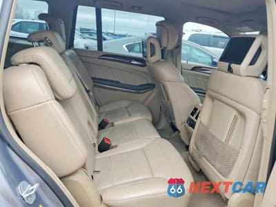 Zdjęcie 11 z 12 samochodu: 2015 MERCEDES-BENZ GL 550 4MATIC VIN:4JGDF7DE3FA461755 - miniatura