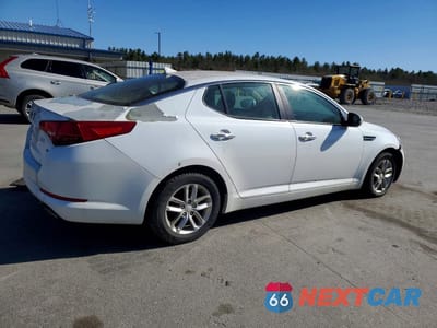 Trzecie zdjęcie samochodu z tyłu: 2012 KIA OPTIMA LX VIN:5XXGM4A78CG074209 - miniatura