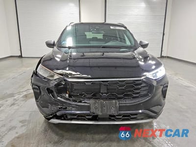 Piąte zdjęcie samochodu w środku: 2024 FORD ESCAPE ST LINE VIN:1FMCU9MN5RUA28051 - miniatura