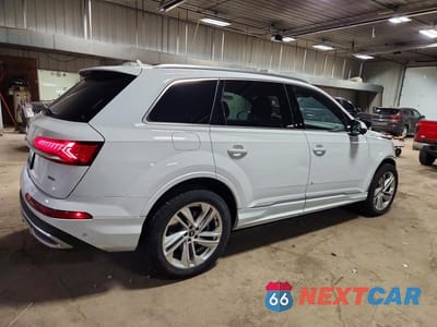 Trzecie zdjęcie samochodu z tyłu: 2021 AUDI Q7 PREMIUM PLUS VIN:WA1LJAF75MD040989 - miniatura