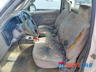 Zdjęcie 7 z 12 samochodu: 2002 TOYOTA TACOMA BASE VIN:5TENL42N02Z098768 - miniatura