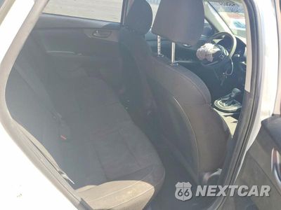 Zdjęcie 10 z 12 samochodu: 2021 KIA FORTE LXS VIN:3KPF24AD2ME271166 - miniatura