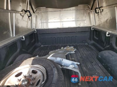 Zdjęcie 10 z 13 samochodu: 2023 FORD F350 SUPER DUTY VIN:1FT8W3AT7PEC75860 - miniatura