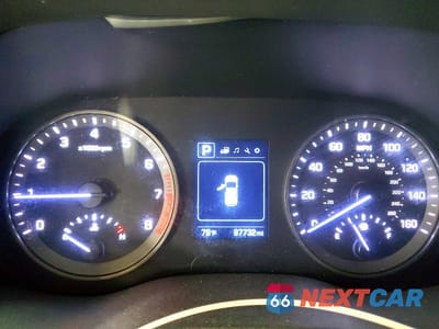 Zdjęcie 9 z 13 samochodu: 2018 HYUNDAI TUCSON SE VIN:KM8J23A48JU683671 - miniatura