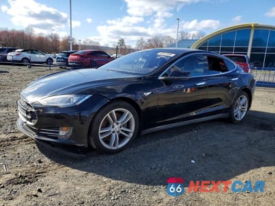 2016 TESLA MODEL S 5YJSA1E1XGF124219 - główne zdjęcie licytacji z USA - miniatura