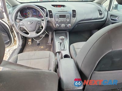 Zdjęcie 8 z 12 samochodu: 2014 KIA FORTE LX VIN:KNAFX4A67E5063670 - miniatura