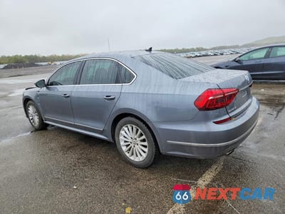 Drugie zdjęcie samochodu z przodu: 2017 VOLKSWAGEN PASSAT SE VIN:1VWBT7A3XHC078813 - miniatura