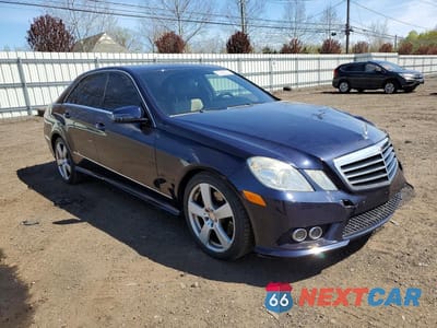 Czwarte zdjęcie samochodu z boku: 2010 MERCEDES-BENZ E 350 VIN:WDDHF5GB3AA032979 - miniatura