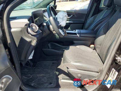 Zdjęcie 7 z 13 samochodu: 2024 MERCEDES-BENZ EQE SUV 350+ VIN:4JGGM2BB5RA054409 - miniatura