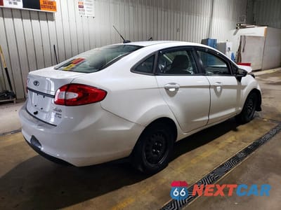 Trzecie zdjęcie samochodu z tyłu: 2013 FORD FIESTA SE VIN:3FADP4BJ9DM195373 - miniatura