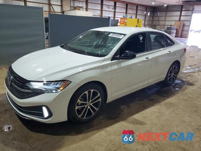 2024 VOLKSWAGEN JETTA SPORT 3VWBM7BU7RM085755 - główne zdjęcie licytacji z USA - miniatura