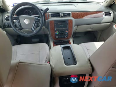 Zdjęcie 8 z 13 samochodu: 2007 CHEVROLET SUBURBAN K1500 VIN:1GNFK16Y17R365159 - miniatura