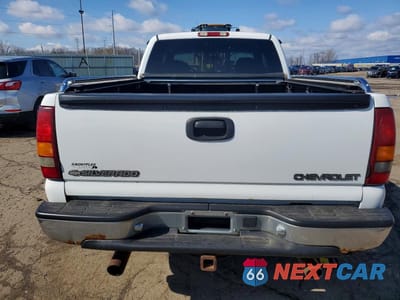 Zdjęcie 6 z 11 samochodu: 2002 CHEVROLET SILVERADO K1500 VIN:2GCEK19T021156677 - miniatura