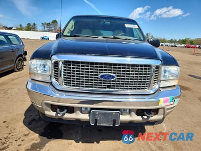Piąte zdjęcie samochodu w środku: 2002 FORD EXCURSION LIMITED VIN:1FMNU43S12EA62376 - miniatura