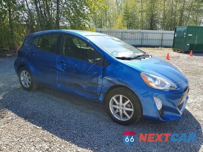 Czwarte zdjęcie samochodu z boku: 2015 TOYOTA PRIUS C THREE VIN:JTDKDTB37F1088988 - miniatura