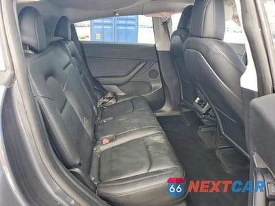 Zdjęcie 10 z 12 samochodu: 2021 TESLA MODEL Y VIN:5YJYGDEE7MF187898 - miniatura