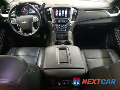 Zdjęcie 8 z 14 samochodu: 2018 CHEVROLET SUBURBAN K1500 LT VIN:1GNSKHKC1JR370015 - miniatura