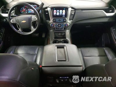 Zdjęcie 8 z 14 samochodu: 2018 CHEVROLET SUBURBAN K1500 LT VIN:1GNSKHKC1JR370015 - miniatura