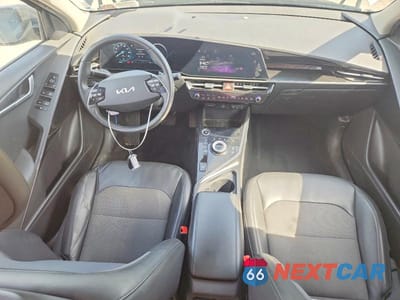 Zdjęcie 8 z 12 samochodu: 2023 KIA NIRO EV WIND VIN:KNDCR3L18P5072800 - miniatura