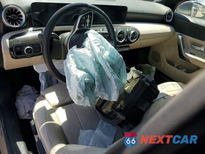 Zdjęcie 8 z 12 samochodu: 2022 MERCEDES-BENZ A 220 VIN:W1K3G4EBXNJ357638 - miniatura